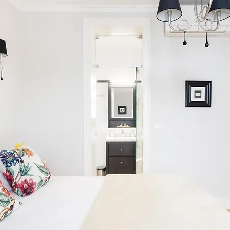 Augusta Street 213 - 3 Esq * リスボン